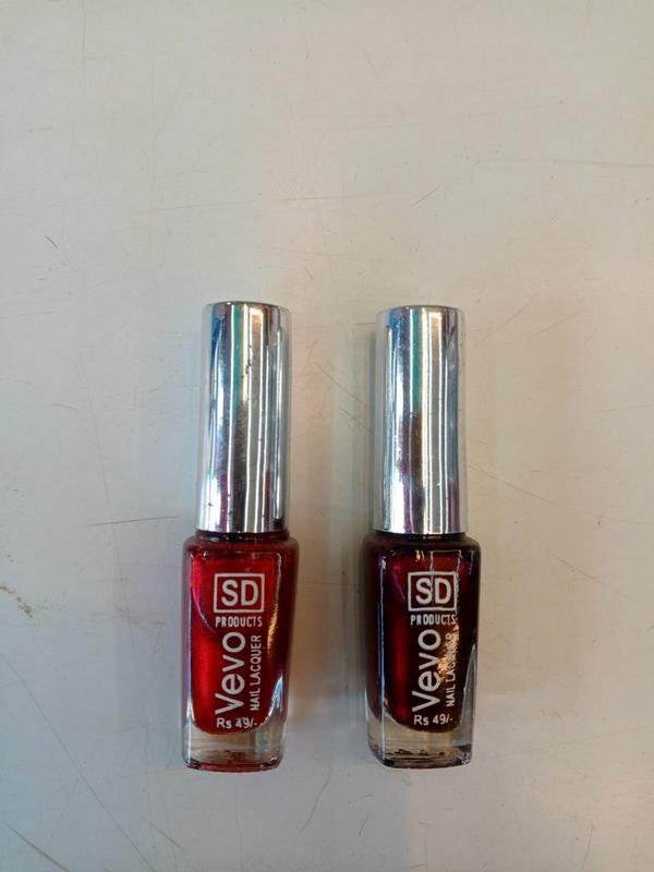 Red and Maroon Nail Lacquer-Polish Duo